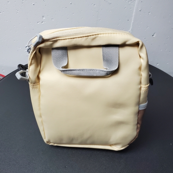 Tablet Sleeve Bag with Shoulder Strap Carrying Case, Shoulder Bag, or Pouch - Picture 7 of 9